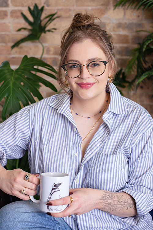 Julia Plomer Portrait